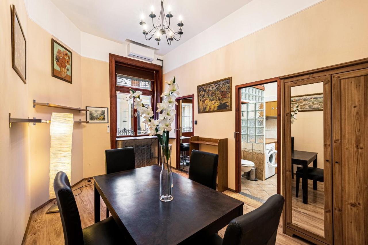 Oktogon Beautiful Relaxing Apartment Budapest Exterior foto
